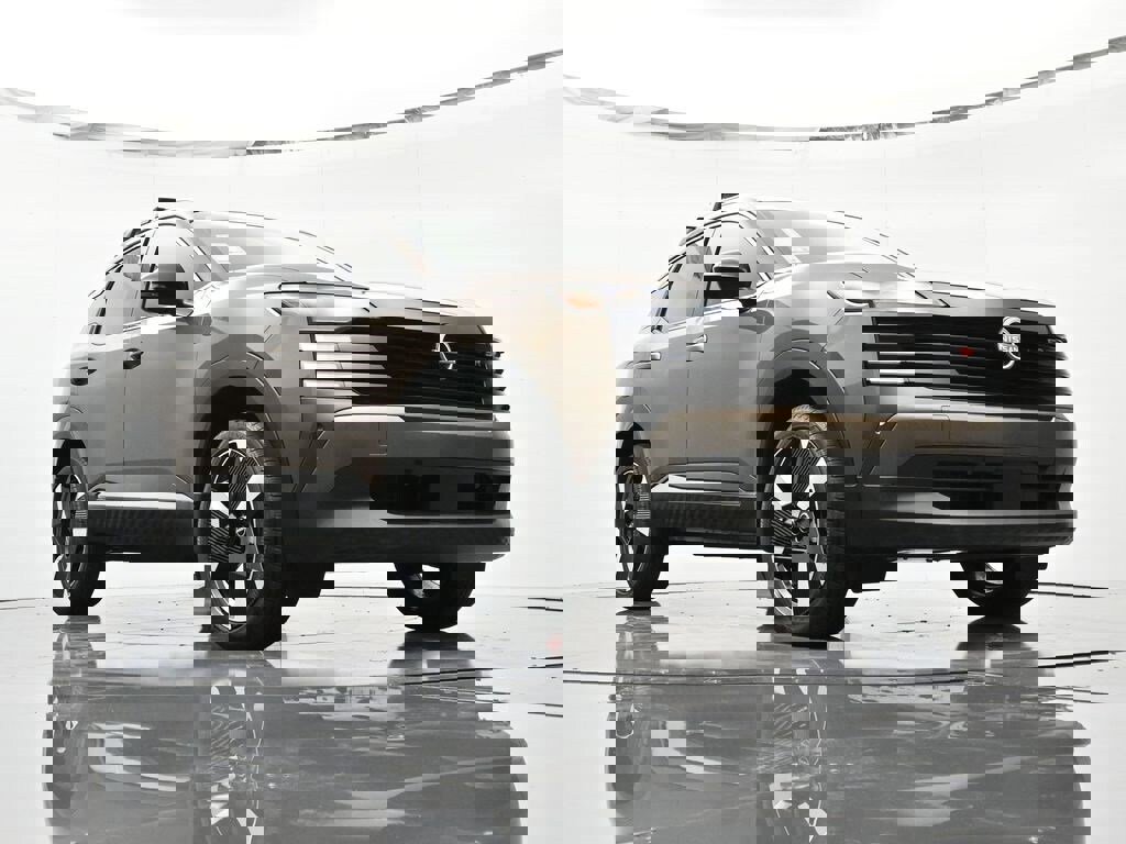 New 2026 Nissan Kicks SR image 37