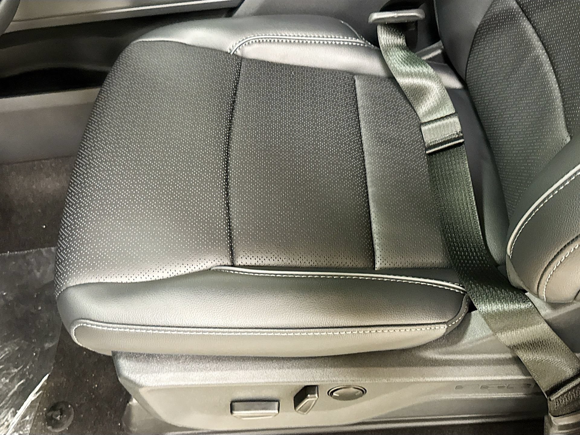 New 2026 Ford F150 Lariat AWD/4WD image 19