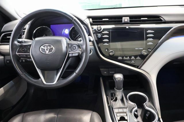 Used 2020 Toyota Camry XLE w/ Navigation Package image 14