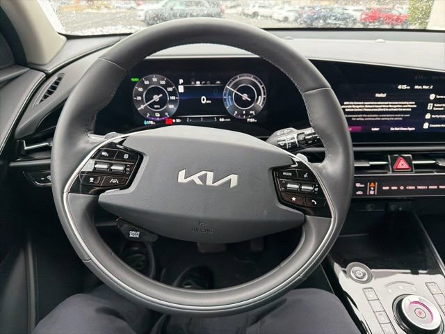 Used 2025 Kia Niro Wind w/ Wind Preserve Package image 11