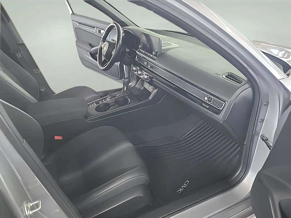 Used 2023 Honda Civic Sport image 25