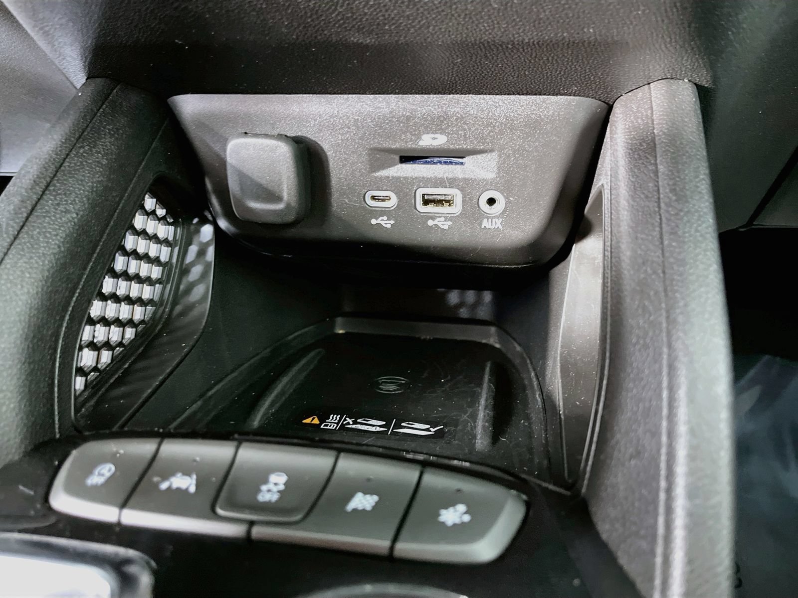 Used 2021 Chevrolet TrailBlazer ACTIV w/ Sun and Liftgate Package FWD image 22