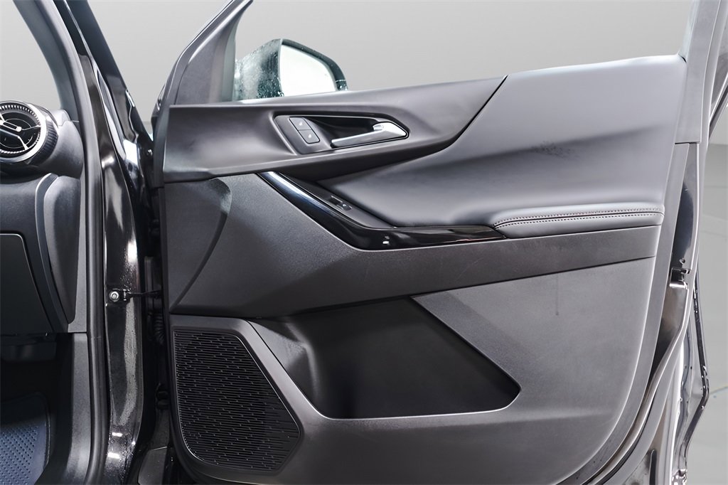 Used 2025 Chevrolet Equinox LT image 34