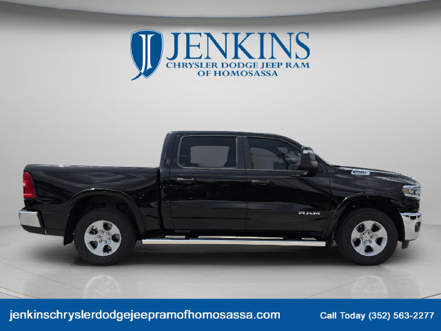 Used 2026 RAM 1500 Big Horn AWD/4WD image 2