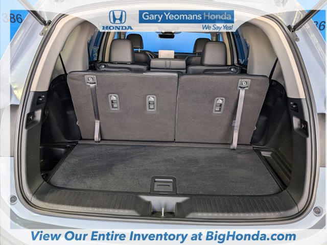 Certified 2025 Honda Pilot Touring image 13