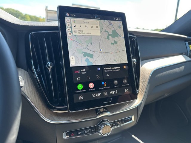 New 2026 Volvo XC60 T8 Plus w/ Protection Package Premier image 15