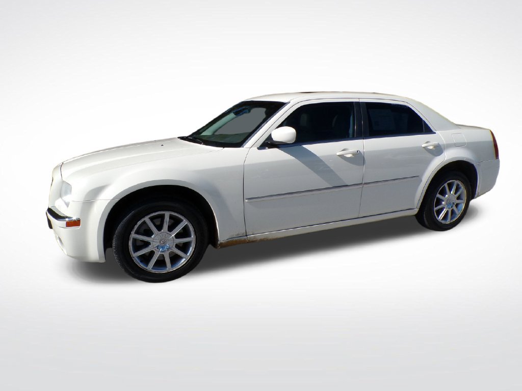Used 2008 Chrysler 300 Limited AWD/4WD image 3