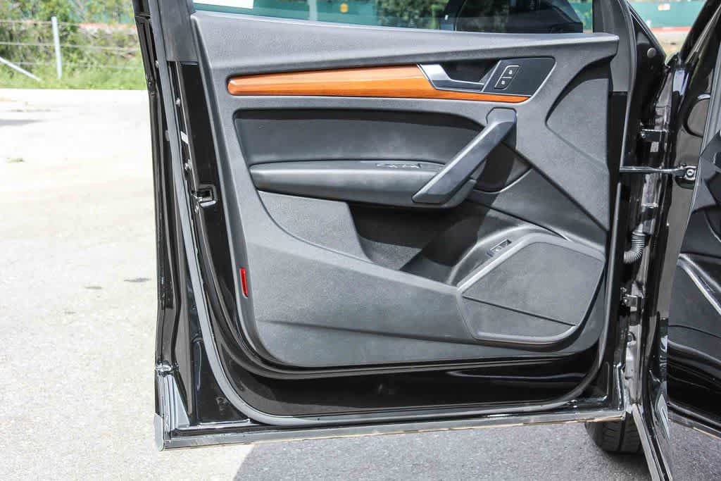 Used 2022 Audi Q5 2.0T Premium image 21