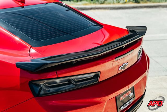 Used 2018 Chevrolet Camaro ZL1 RWD image 31