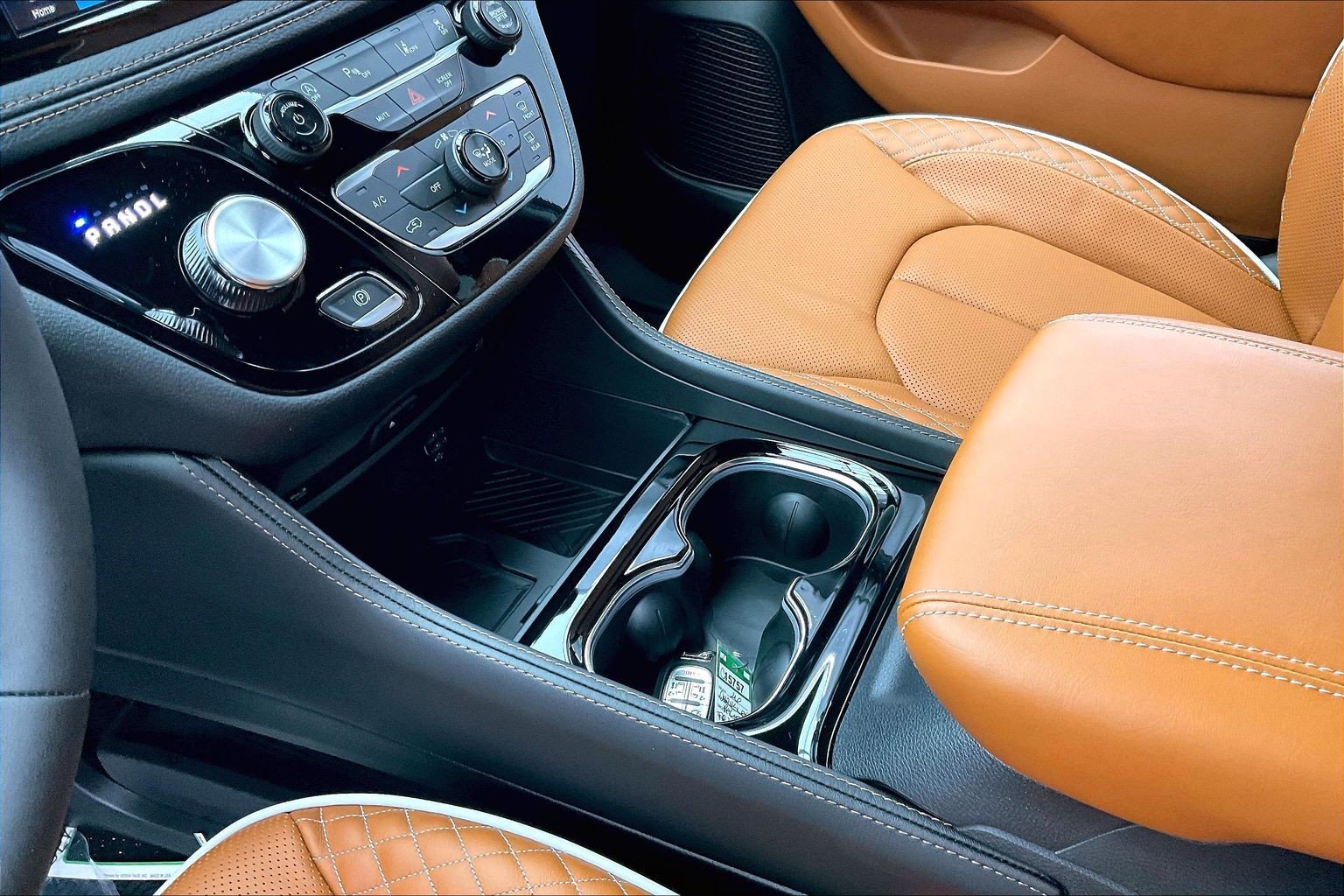 New 2026 Chrysler Pacifica Pinnacle AWD/4WD image 8