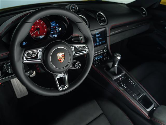 Used 2025 Porsche 718 Cayman GT4 image 4