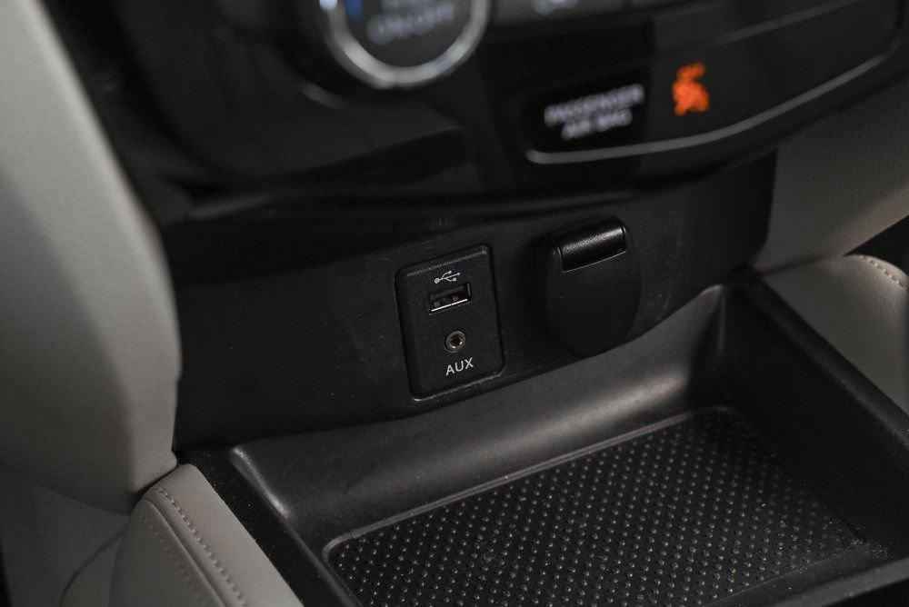 Used 2018 Nissan Rogue Sport SL image 32