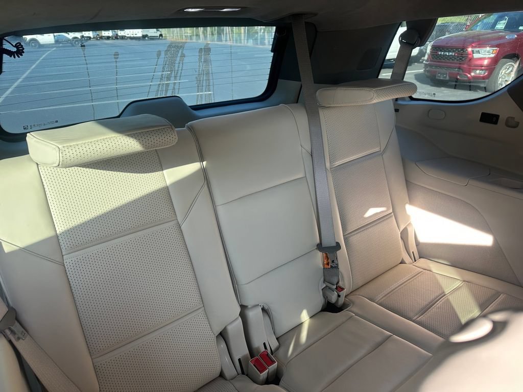 Used 2025 Cadillac Escalade Sport Platinum w/ LPO, ONYX Package AWD/4WD image 30