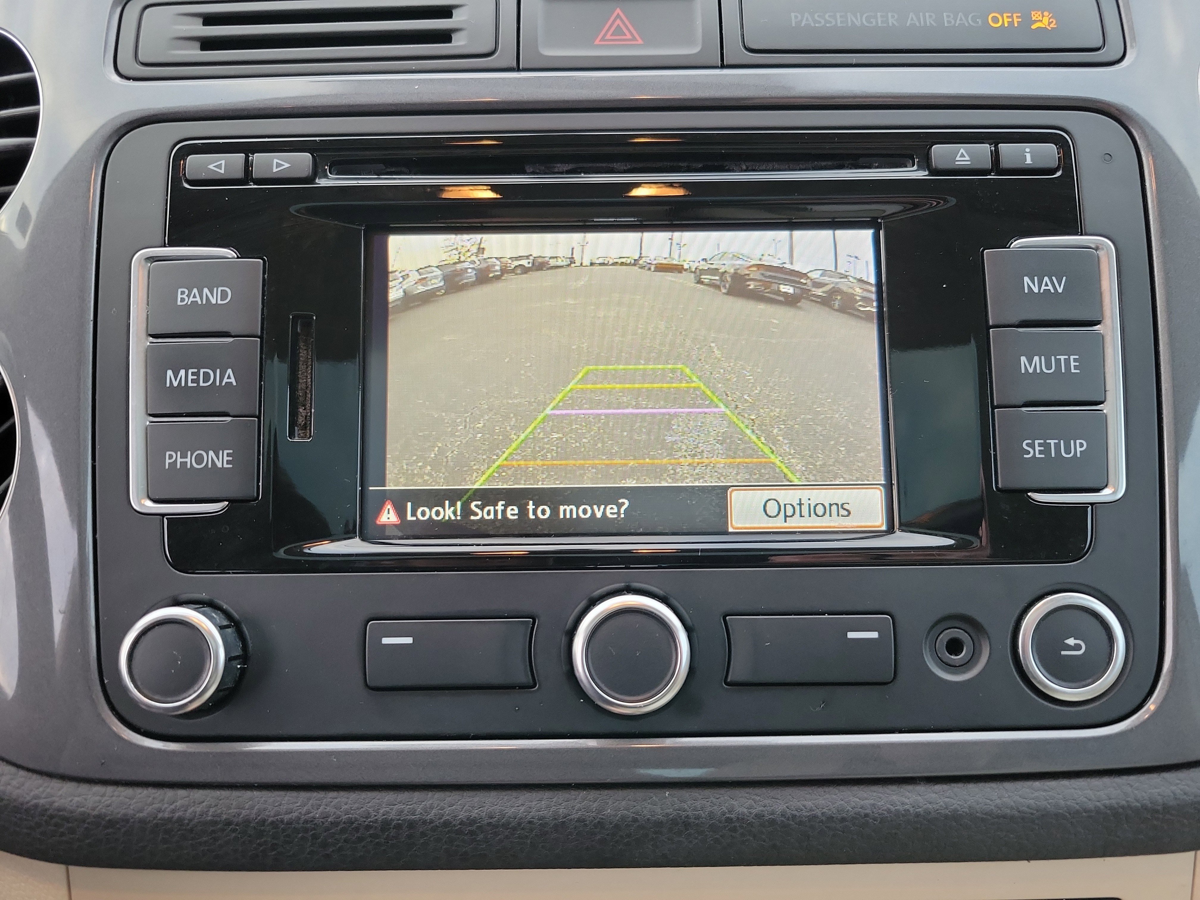 Used 2013 Volkswagen Tiguan SEL image 15