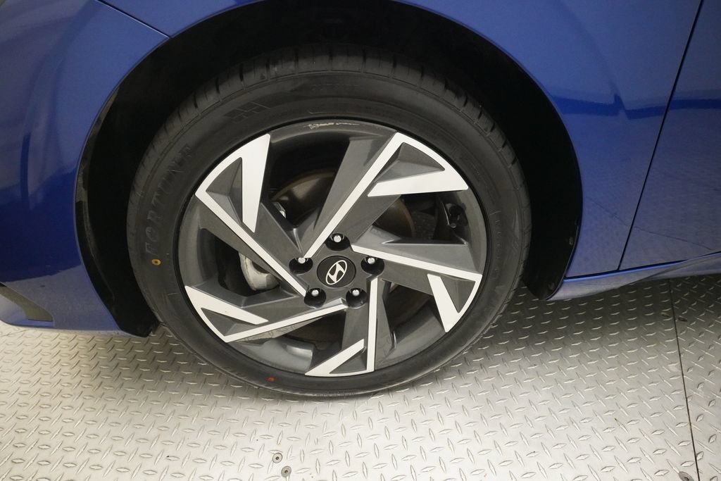 Used 2024 Hyundai Elantra Limited FWD image 26