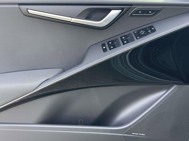 New 2026 Kia Niro SX Touring image 27