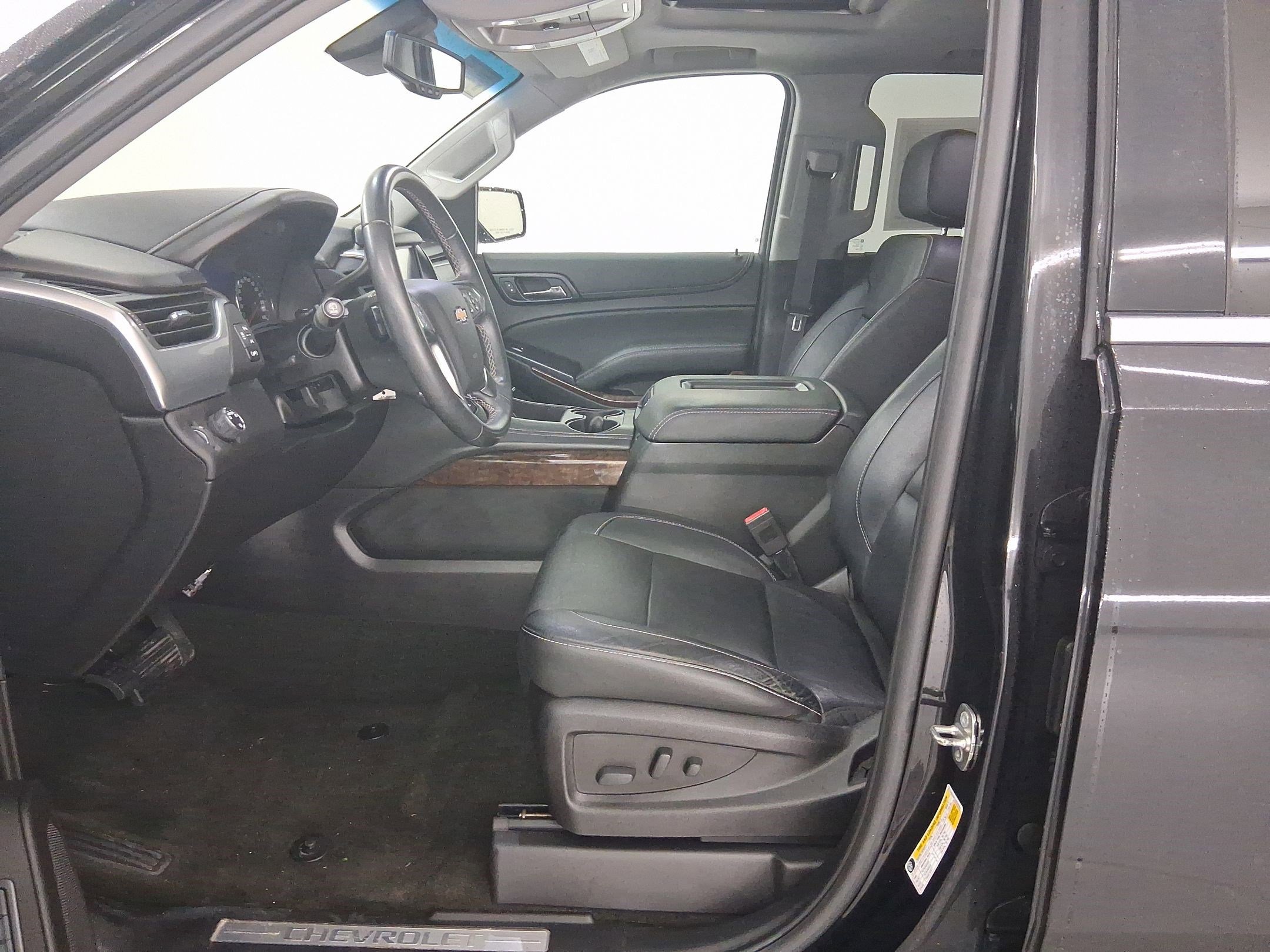 Used 2017 Chevrolet Tahoe LT image 5