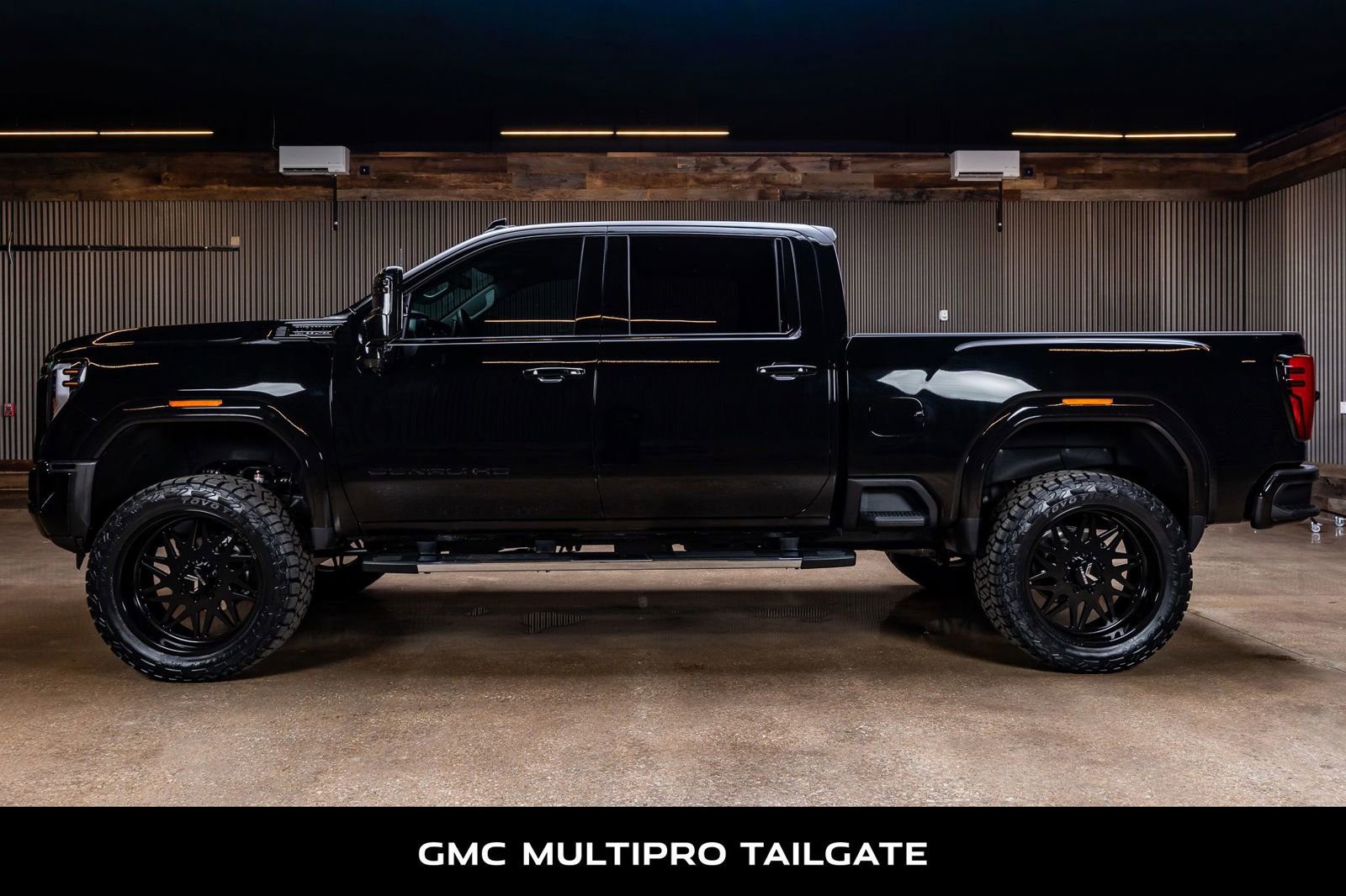 Used 2025 GMC Sierra 2500 Denali image 6