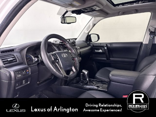 Used 2018 Toyota 4Runner TRD Off-Road Premium AWD/4WD image 4