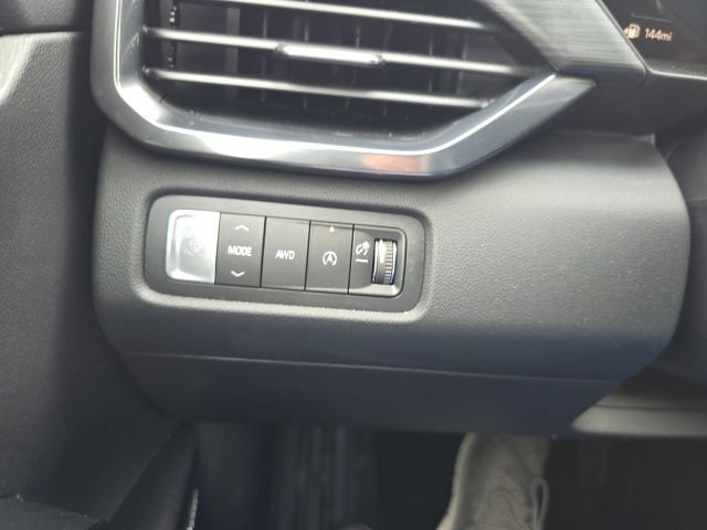 Used 2026 GMC Acadia AT4 w/ Super Cruise Package AWD/4WD image 24