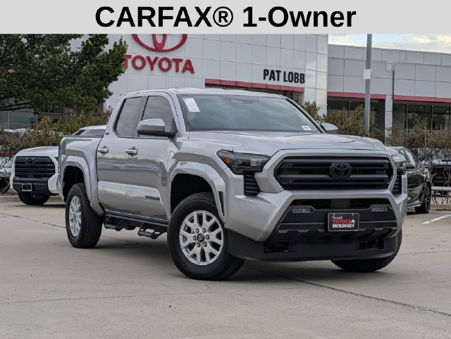 Used 2025 Toyota Tacoma SR5 AWD/4WD image 2