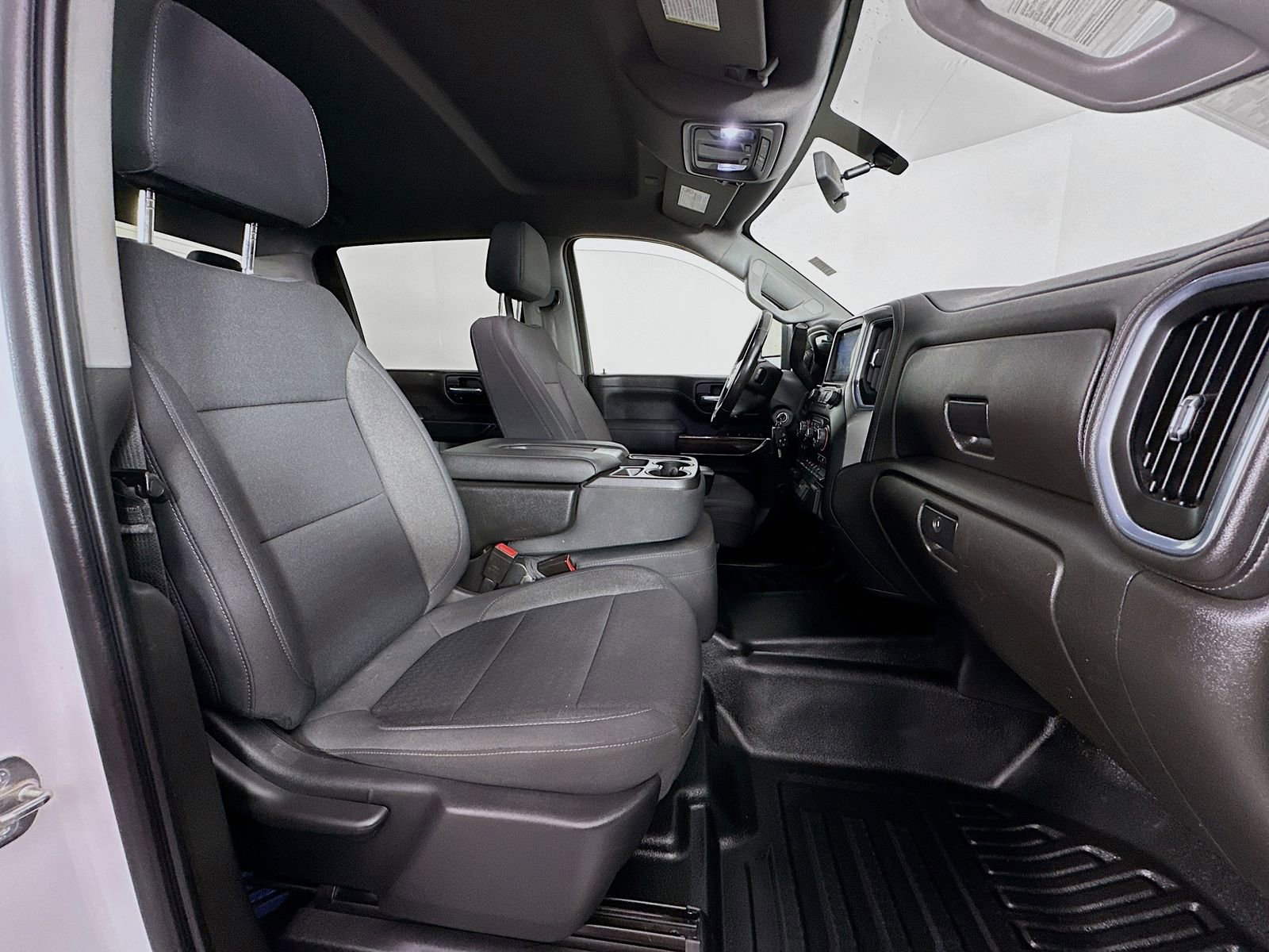 Used 2021 Chevrolet Silverado 2500 LT image 29