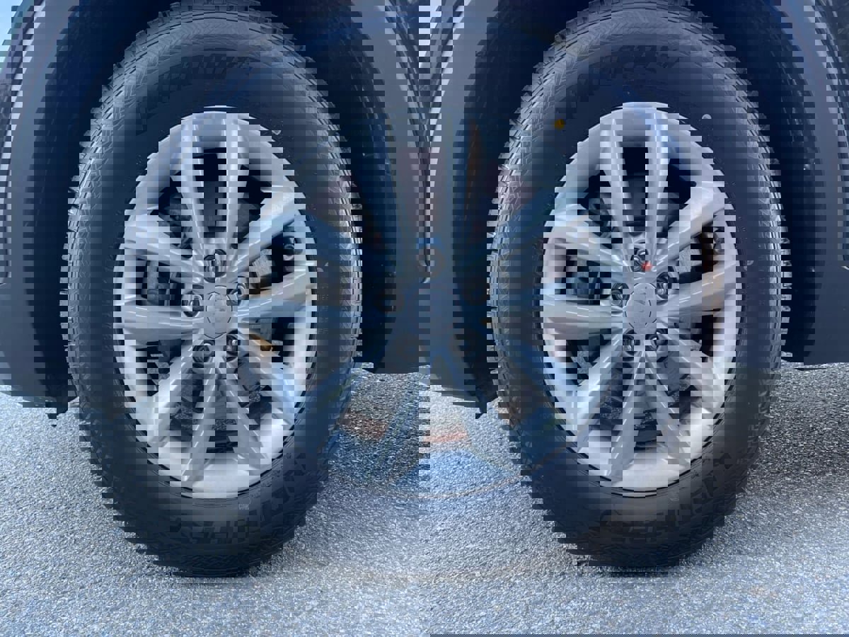 Used 2016 Kia Sorento LX w/ LX Convenience Package image 31