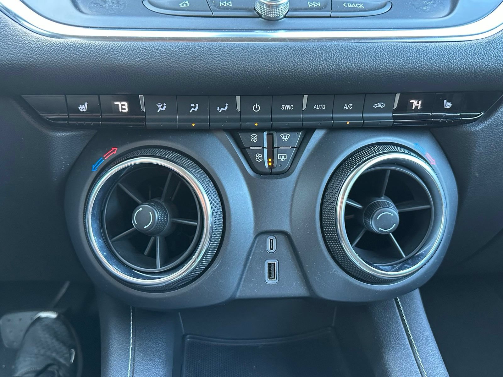 Used 2025 Chevrolet Blazer LT FWD image 10