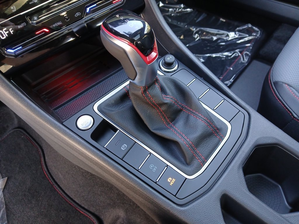New 2027 Volkswagen Jetta GLI Autobahn FWD image 23