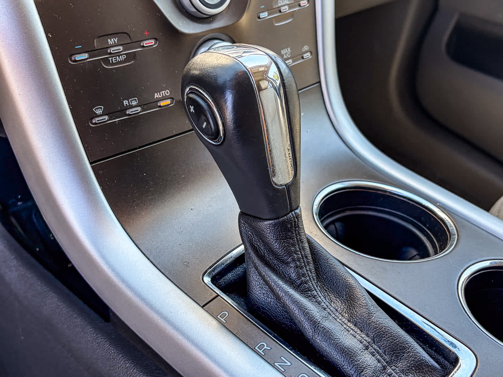 Used 2013 Ford Edge SEL FWD image 19