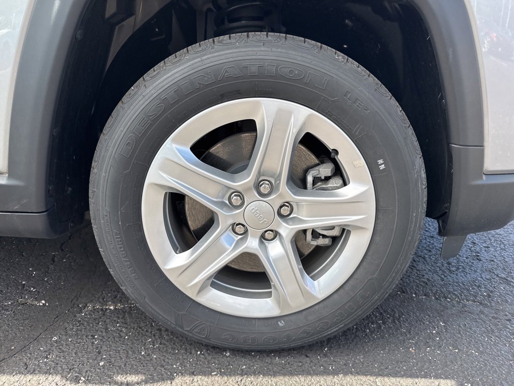 Used 2023 Jeep Compass Latitude w/ Convenience Group image 21