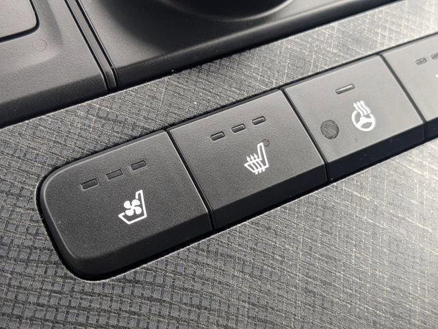 Used 2024 Hyundai Palisade Limited image 30