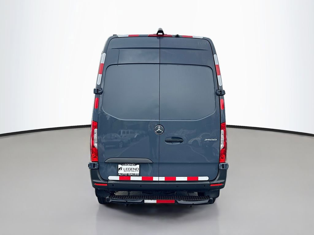 Used 2019 Mercedes-Benz Sprinter 144 image 7