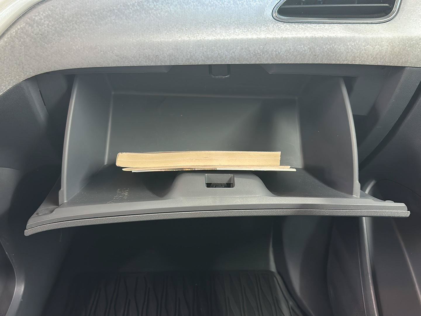 Used 2017 Chevrolet Bolt LT FWD image 30