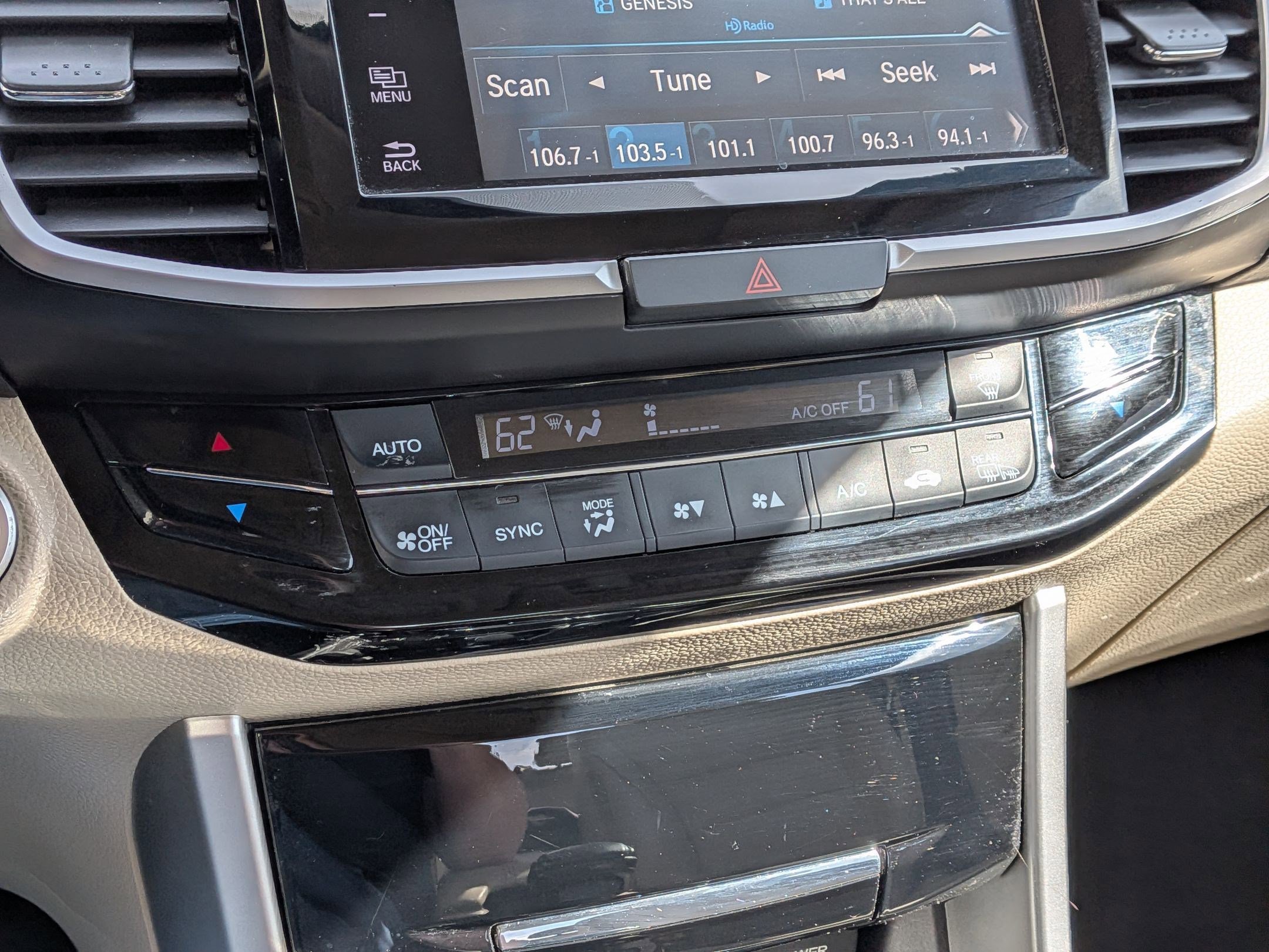 Used 2016 Honda Accord EX-L image 25