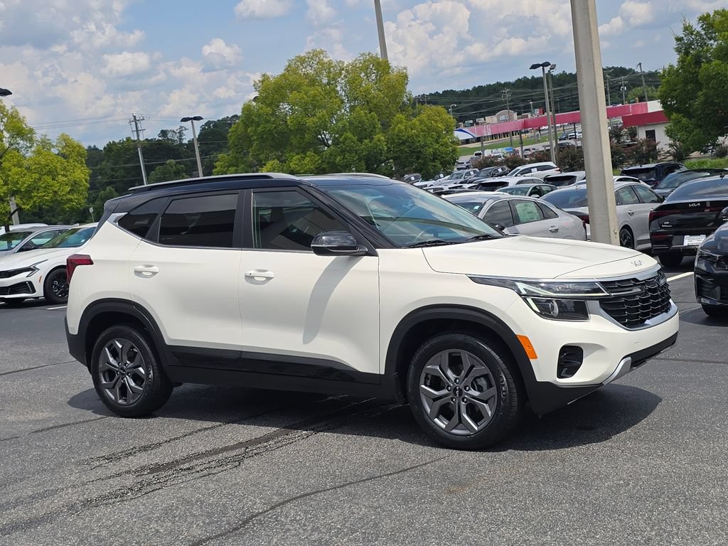 Used 2024 Kia Seltos S FWD image 1
