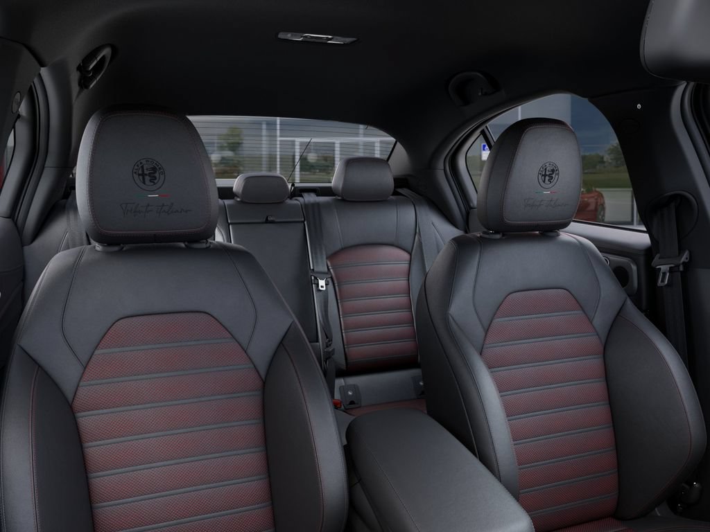 New 2025 Alfa Romeo Giulia w/ Driving Assist Package RWD image 27