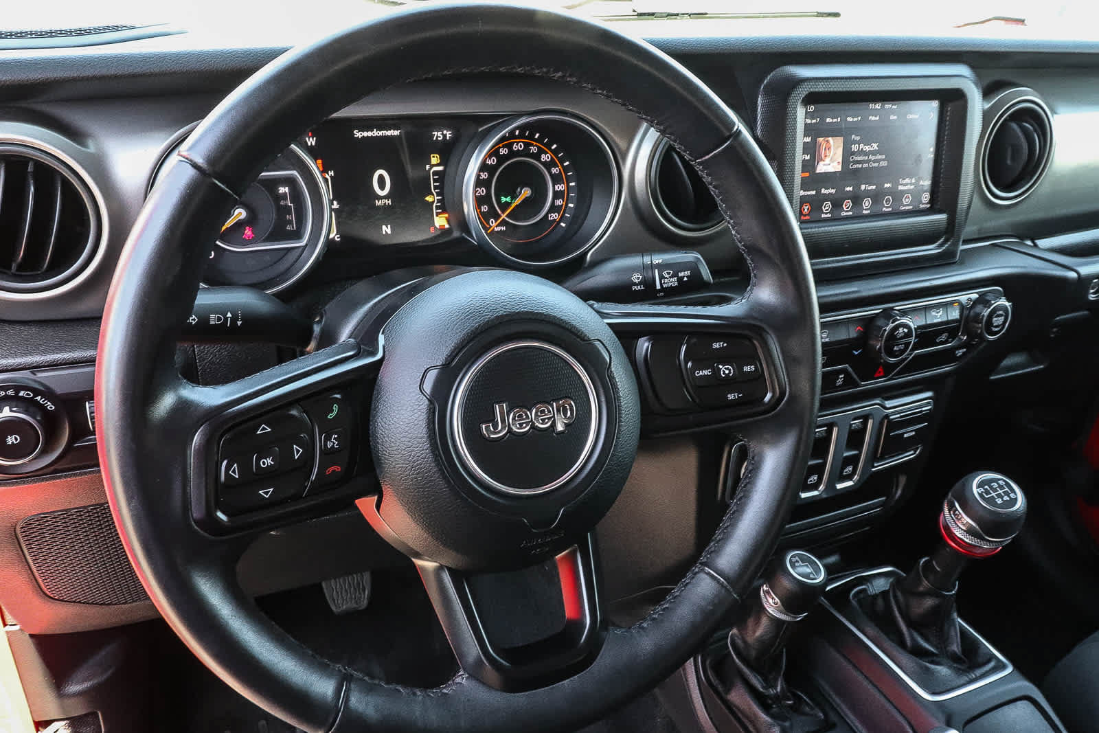 Used 2018 Jeep Wrangler Sport AWD/4WD image 22