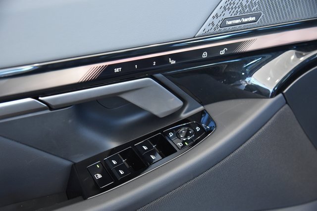 New 2026 BMW 540i xDrive w/ M Sport Package image 11