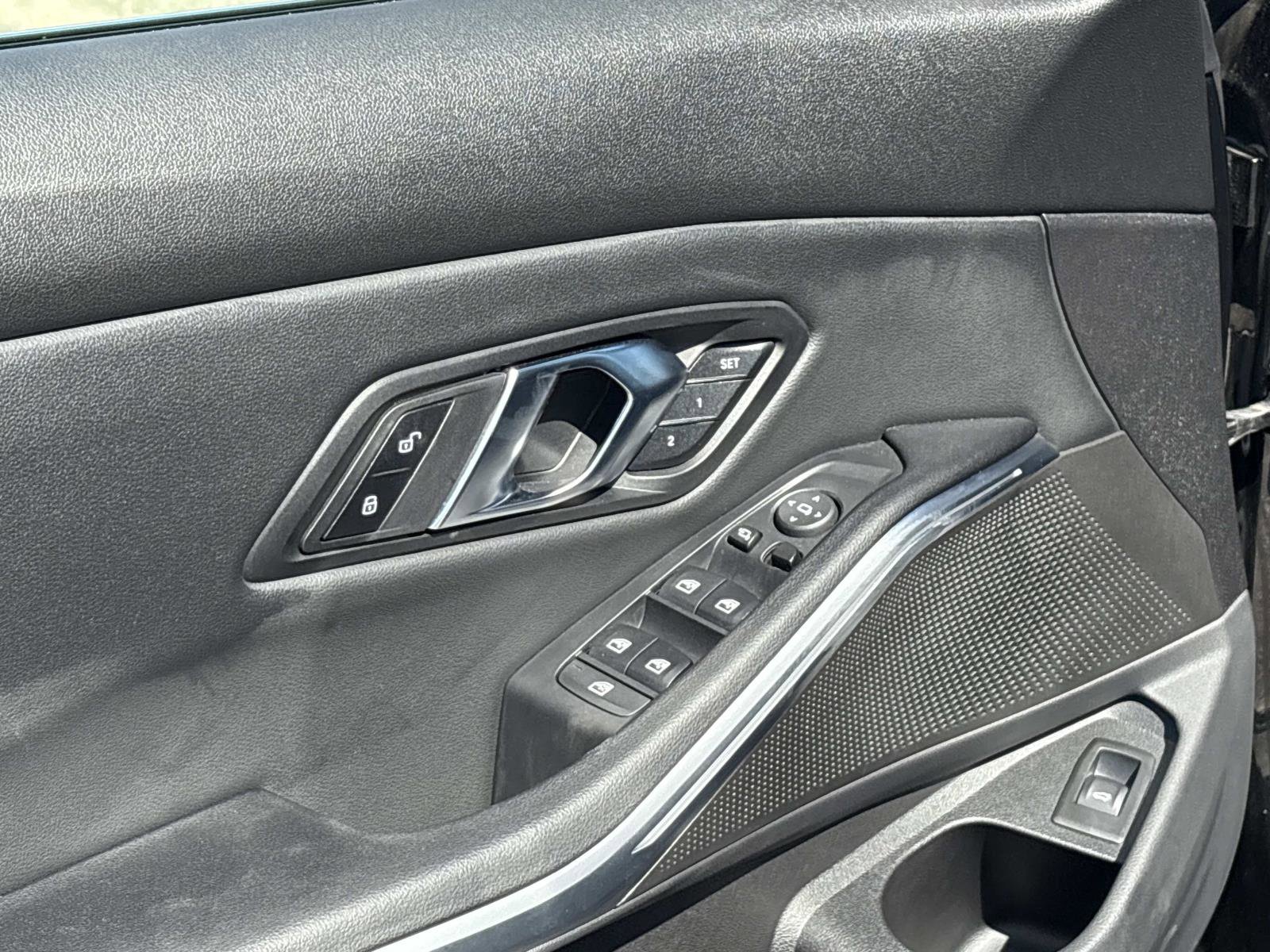 Used 2024 BMW 330i Sedan image 17