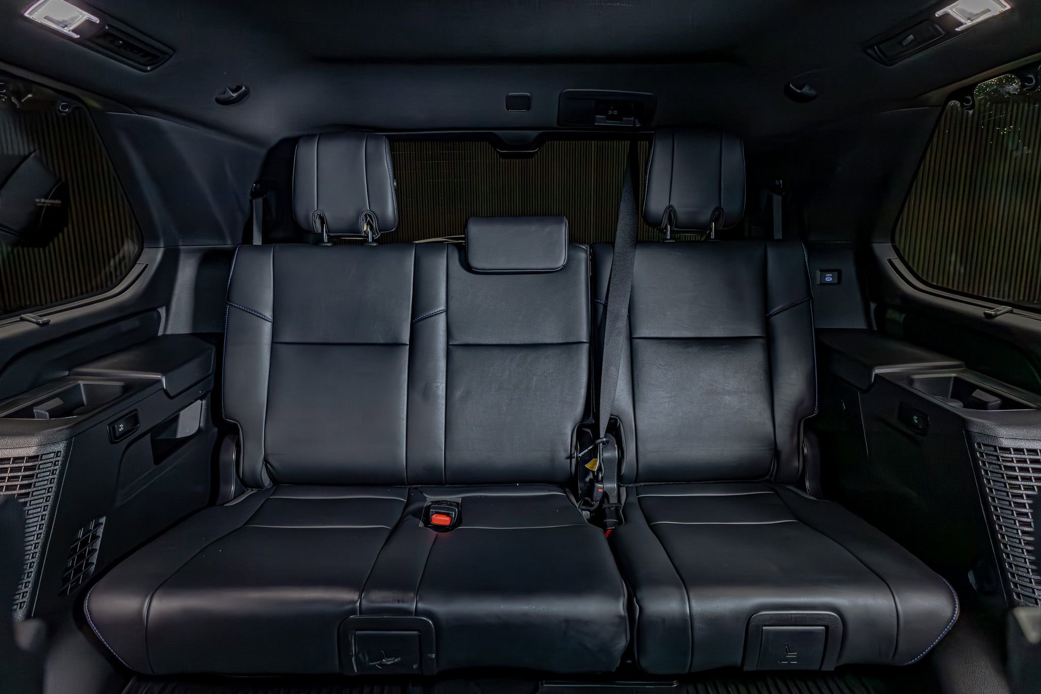 Used 2024 Toyota Sequoia Platinum image 25