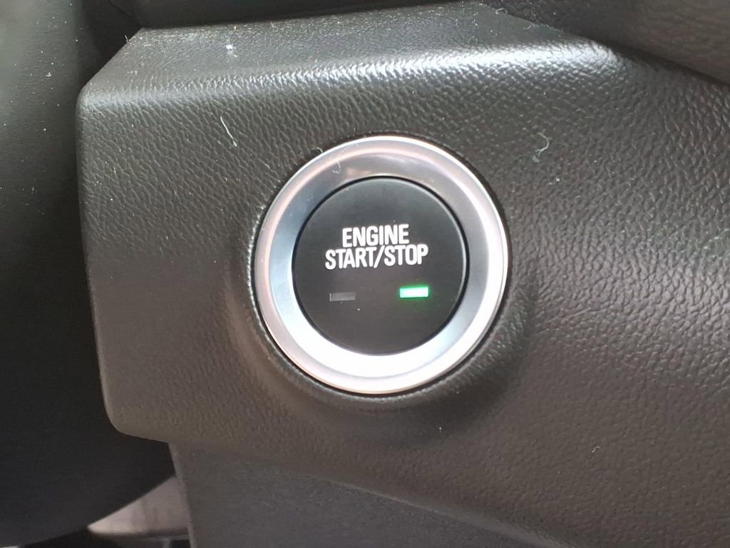 Used 2023 GMC Terrain SLE w/ LPO, Floor Liner Package AWD/4WD image 26