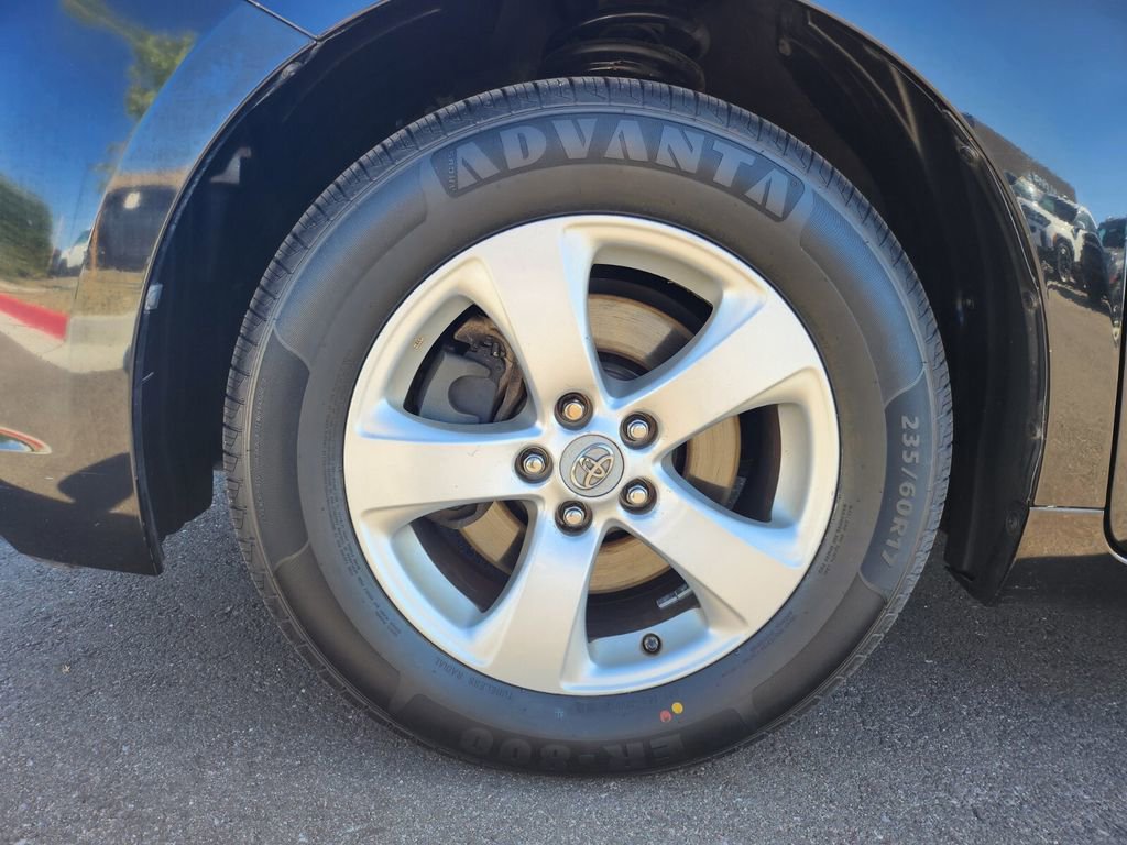 Used 2012 Toyota Sienna LE w/ Towing Pkg FWD image 34