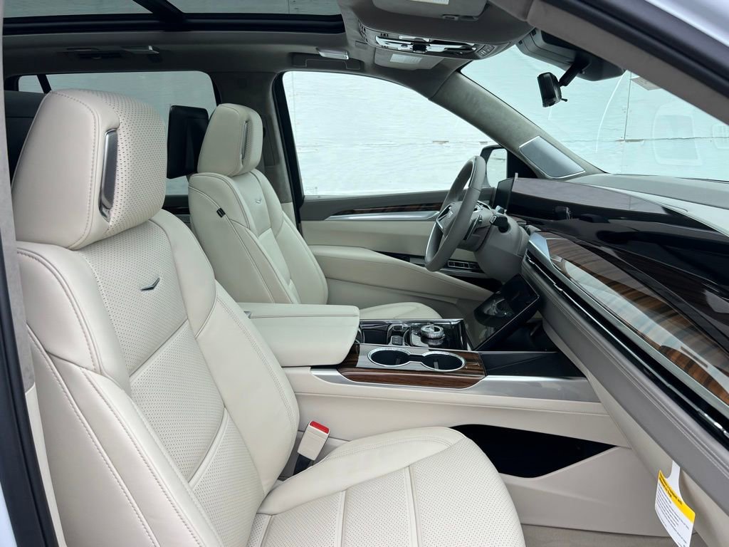 New 2026 Cadillac Escalade Platinum Luxury AWD/4WD image 31