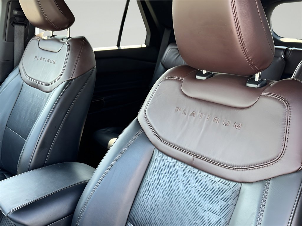 Used 2022 Ford Explorer Platinum w/ Equipment Group 601A image 26