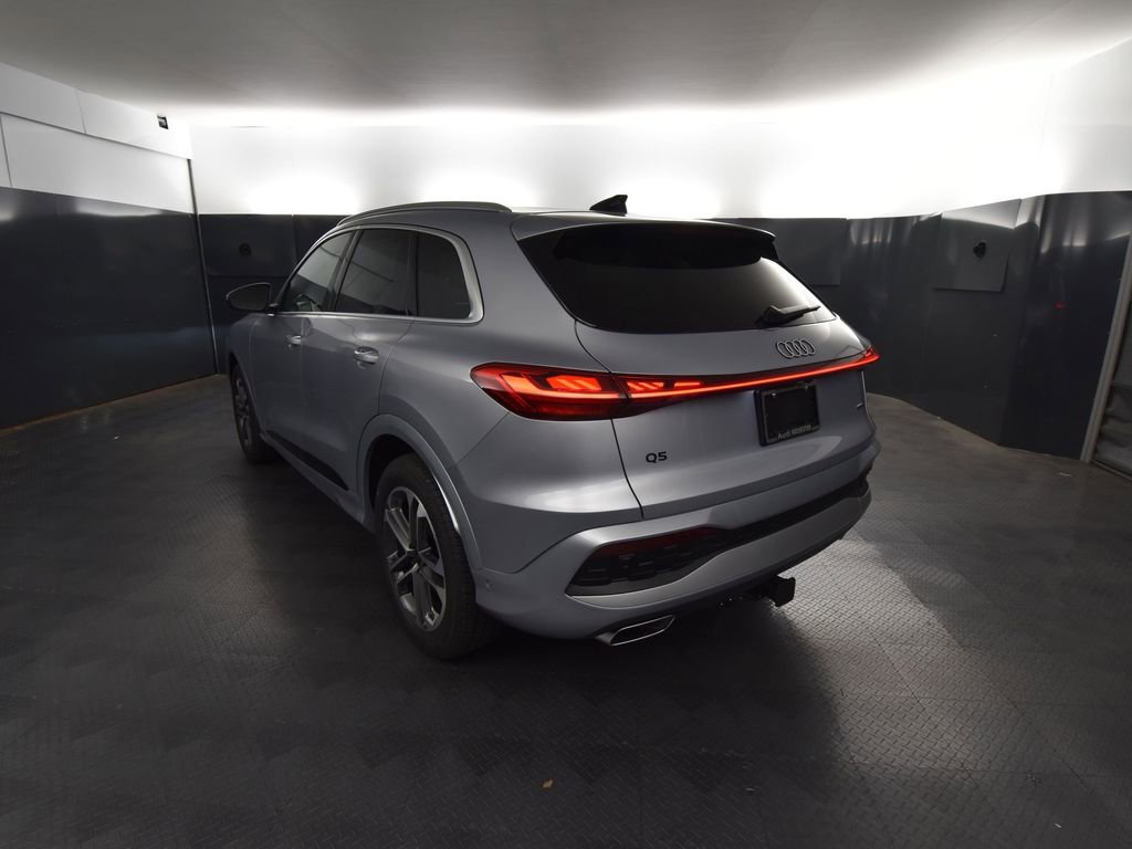 New 2025 Audi Q5 Prestige image 3