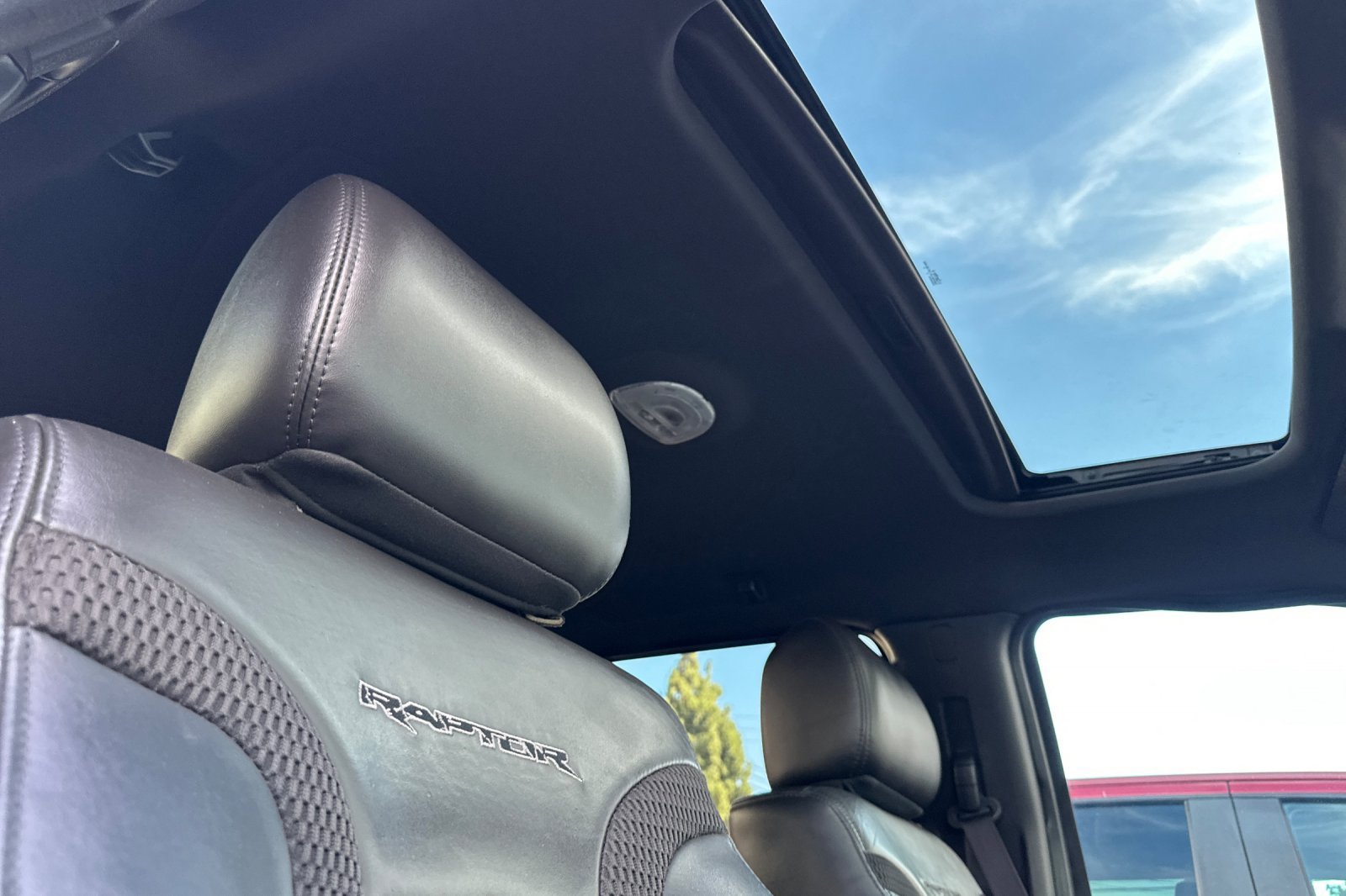 Used 2013 Ford F150 Raptor w/ Luxury Equipment Group AWD/4WD image 19