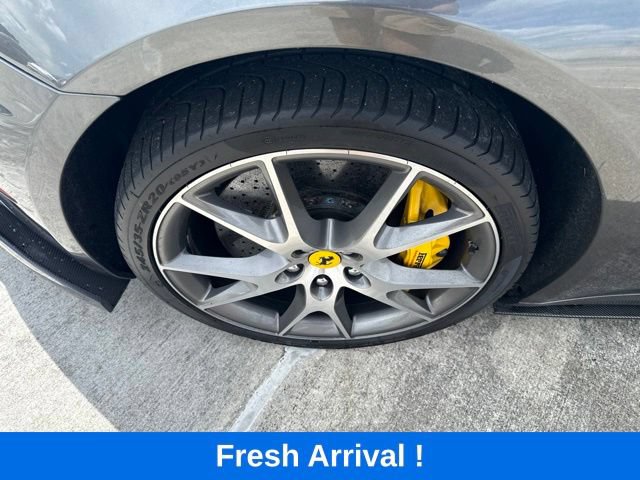 Used 2010 Ferrari California RWD image 17