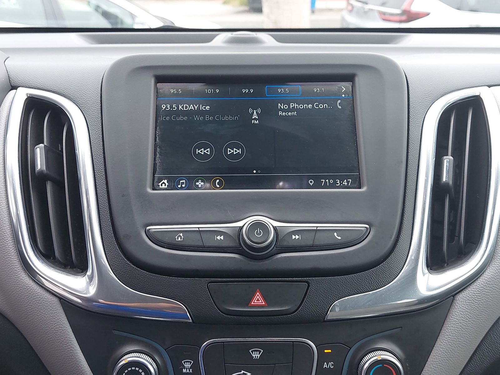 Used 2019 Chevrolet Equinox LS w/ LS Convenience Package FWD image 20