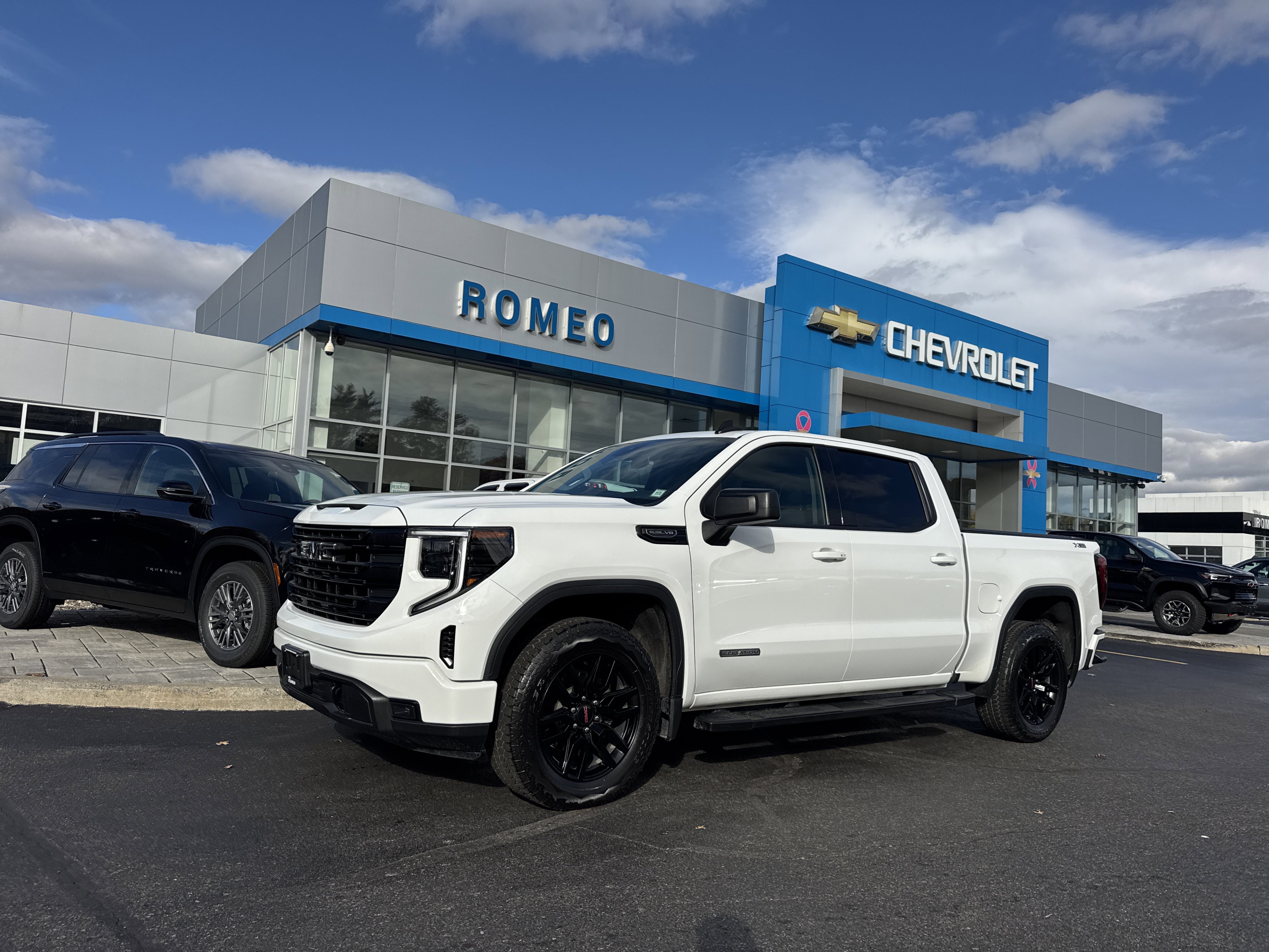 Used 2023 GMC Sierra 1500 Elevation w/ LPO, Elevation Black Package